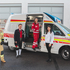 Sabrina Gramshammer, Josef Brunner, Kurt Höllwarth und Manuela Urschitz vor einem Rettungswagen