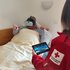 Virtuell an vertraute Orte reisen: VR-Brillen ermöglichen schwerkranken Menschen in den St. Barbara Hospizen besondere Erlebnisse.