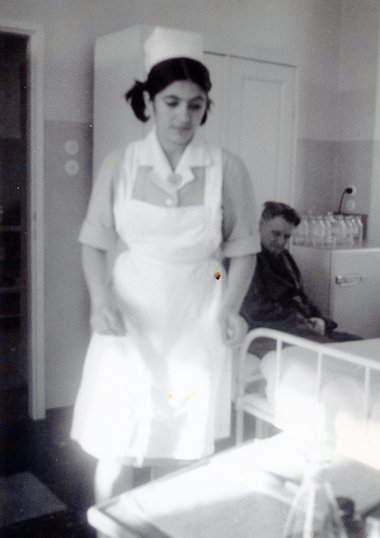 Frau Lessel in Uniform