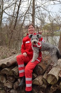 Tamara Prohaska mit Hündin Berky