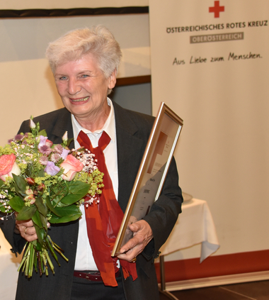 Ehrenring an Waltraud Mayr