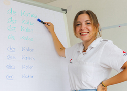 © Rotes Kreuz Graz-Stadt / D. Hackinger Elisa Muhr hat für das Lernhilfe-Projekt Kinde und Jugendliche beim Lernen unterstützt.