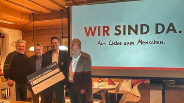 Spendenübergabe Rotary Club an Rotkreuz-Markt Eferding