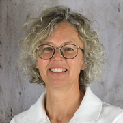 Portraitfoto von Ilse Dämon, Organisation Erste-Hilfe-Kurse, Verrechnung