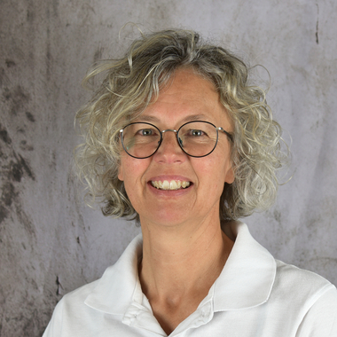 Portraitfoto von Ilse Dämon, Organisation Erste-Hilfe-Kurse, Verrechnung