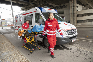 Intensivtransport des Wiener Roten Kreuzes