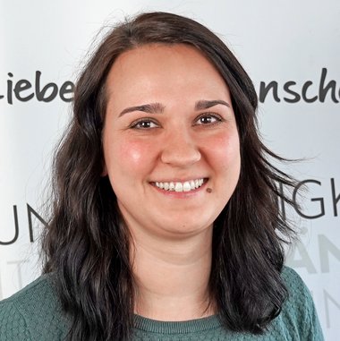Portraitfoto von Tamara Mazari, Administration Gesundheits- und Soziale Dienste, Telekommunikation