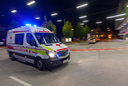 Ein Rettungswagen nachts im Einsatz.