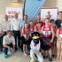 Vertreterinnen des Roten Kreuzes und der Politik mit Teilnehmerinnen am Pinguin Cup
