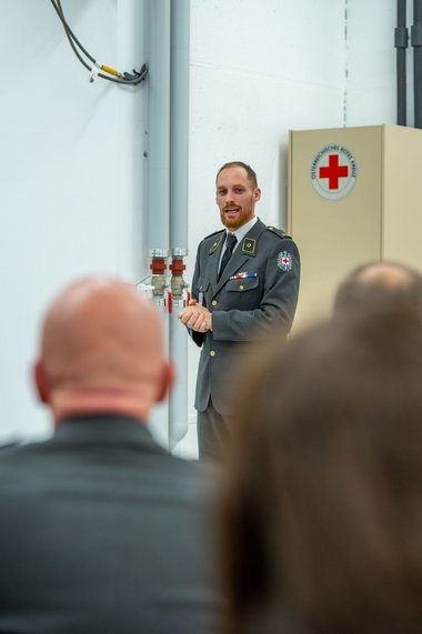 Abteilungskommandant Roman Reitstätter freut sich über die neue Dienststelle.