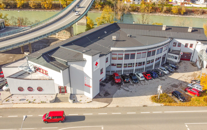 Bezirksstelle Schwaz - © Rotes Kreuz Schwaz, Andreas Mader Luftaufnahme der Bezirksstelle Schwaz