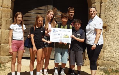 SMS Zwettl übergibt spende an Kinderburg