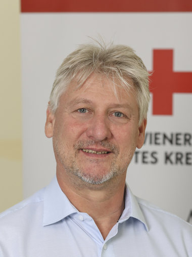 Bild von DI Gustav Pospischil, stellvertretende Leitung Ausbildungszentrum Wiener Rotes Kreuz - © Markus Hechenberger Bild von DI Gustav Pospischil, stellvertretende Leitung Ausbildungszentrum Wiener Rotes Kreuz