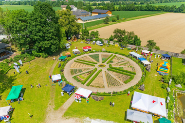 Klostergarten Pupping beim Festival der Vereine von oben
