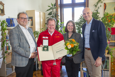 © © Stadt Graz/Fischer Verleihung Silbernes Ehrenzeichen der Stadt Graz an Helmut Weber