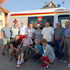 Kinderburg mobil mit den Fahrgästen und der Familie