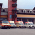 Aufstellung alter Rotkreuz-Fahrzeuge in der Landesfeuerwehrschule Salzburg