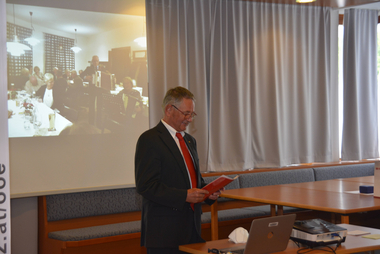 Holger Oppenborn bei der Präsentation der letzten 5 Jahre