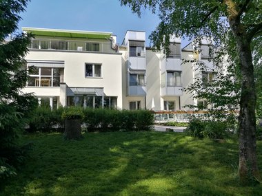 Außenansicht des Haus des Roten Kreuzes.