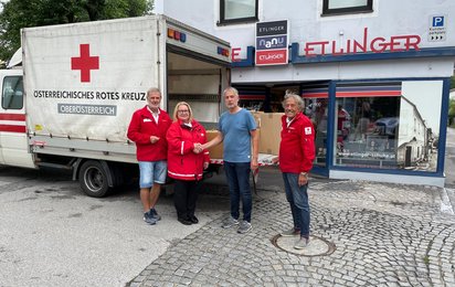 Schuhspende der Firma Etlinger
