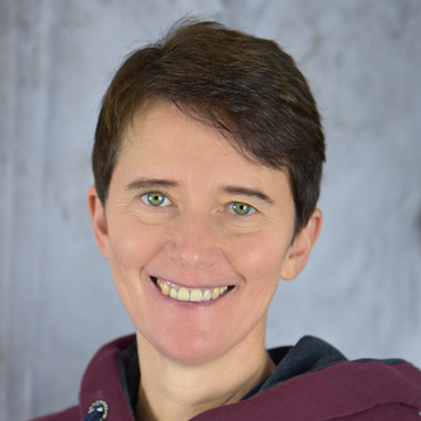 Portraitfoto von Christina Fuksa, IT-Administratorin