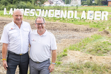 Vizepräsident Bert Neuhofer und Landesreferent der Jugendgruppen Michael Hinterhofer sind begeistert vom Erfolg des 15.Landesjugendlager © RK_Rohrer_Wildbild