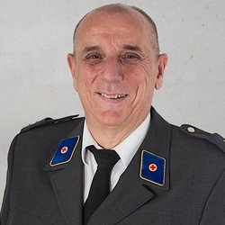 Ortsstellenleiter Lienz Manfred Buchacher in Uniform