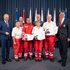 LH Mag. Thomas Stelzer, OÖRK-Präsident Gottfried Hirz, Rotkreuz-Bezirksgeschäftsleiter Gerald Roth und Ehrengäste gratulieren den geehrten Rettungskräften Hildegard Emrich, Josef Bodingbauer, Theresia Thurnn und Willibald Scheuchenstuhl.