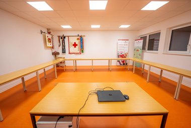 Innenansicht des Aufenthaltsraumes mit Küche