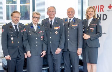 von links: Clemens Ebster, Doktorin Ulrike Michl, Doktor Werner Aufmesser, Bert Neuhofer, Sabine Tischler