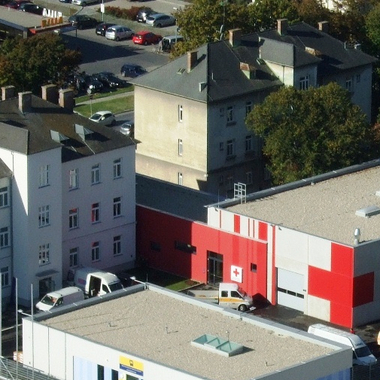 Bezirksstelle Marchfeld, Blick von oben - © RK NÖ Rotkreuz-Bezirksstelle Marchfeld mit Blick von oben