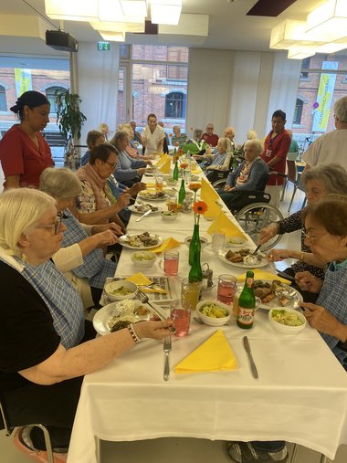 Grillfest im Seniorenwohnhaus Hallein