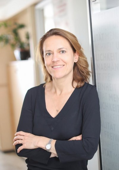 © RKNÖ/M.Hechenberger Portraitfoto von Andrea Winter, Mentorin im Roten Kreuz NÖ