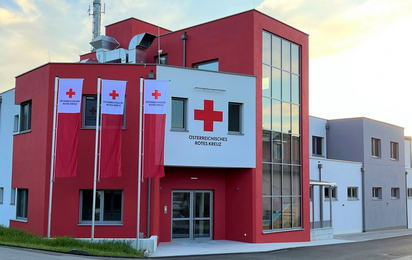 Bezirksstelle Neulengbach Gebäudeansicht Haupteingang