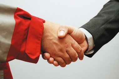 Handshake, Bildausschnitt.