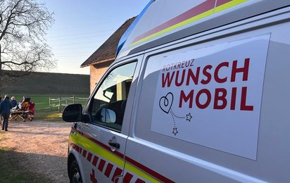 Wunschmobilfahrt - Fahrzeug Rotes Kreuz