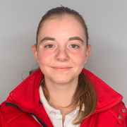 Mitarbeit im FSJ - © Rotes Kreuz Tirol Christoph Benedikt Christina ist Mitarbeiterin im Freiwilligen Sozialjahr im Roten Kreuz Tirol