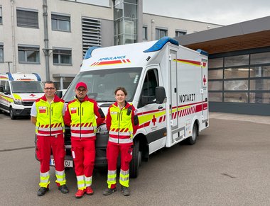 SNAW-Team: Notarzt Dr. Martin Nehrer mit seinem Team 