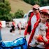 Kind mit Plüschtier bei der Ankunft am Landesjugendcamp