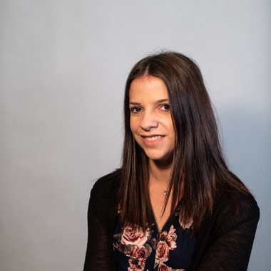 Christine Kranebitter - © Rotes Kreuz Tirol Omurkul Bourbaev Christine Kranebitter ist die Assistentin der Geschäftsleitung im Roten Kreuz Tirol und unterstützt bei den Gesundheits- und sozialen Diensten