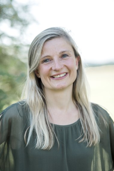 Gertraud Pirklbauer - © OÖRK Profilbild von der Mitarbeiterin Mag. Gertraud Pirklbauer