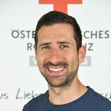Portraitfoto von  Michael Hrach MSc, Bereichsleiter Digitalisierung und Betriebslogistik