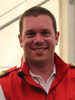 Bezirksrettungskommandant Bernd Peer - © Rotes Kreuz Knittelfeld Bezirksrettungskommandant - Bernd Peer - in Rotkreuz-Einsatzuniform.