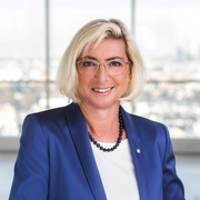 Elisabeth Stadler - © Philipp Lipiarski Elisabeth Stadler