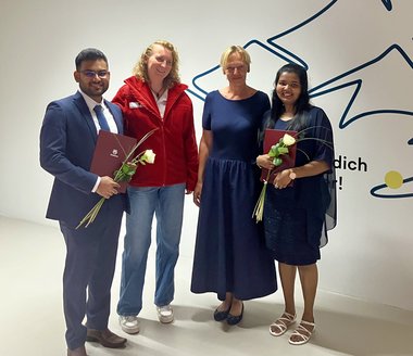 Madhushan Rmc, Julia Leitner (Integrationsmanagement, Rotes Kreuz Salzburg), Elisabeth Ebner (Haus- und Pflegedienstleitung Hallein) und Kesiya Manoj