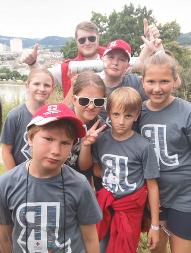 Kinder der Jugendrotkreuz-Gruppe Eferdings Angels