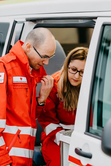 Hinter den Mitarbeitenden im Rettungsdienst liegt ein einsatzreiches Wochenende.