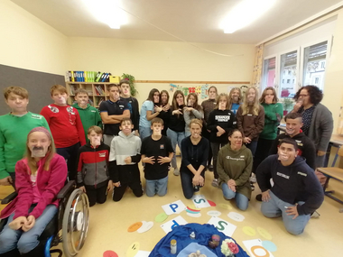 Eferdinger Schülklasse beim Projekt Hospiz macht Schule