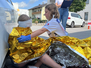 Jugendliche beim Erste-Hilfe-Bewerb