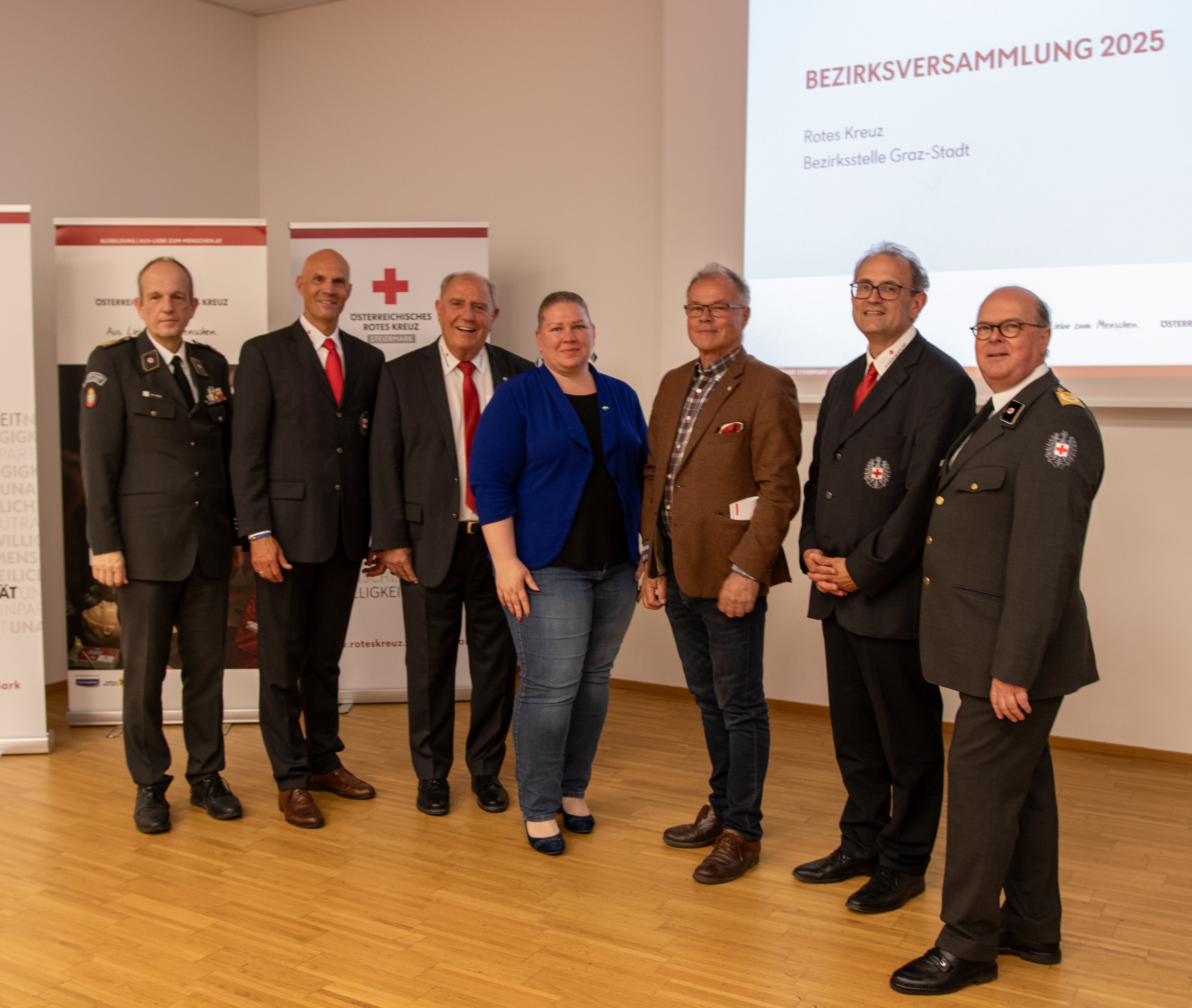 Ehrengäste bei der Bezirksversammlung 2025